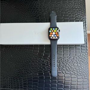 Apple Watch Series 8 - 45mm